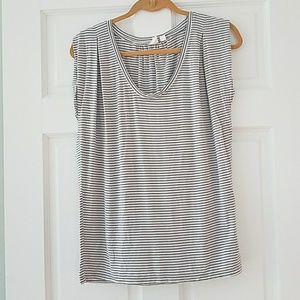 GAP cotton sleeveless vneck